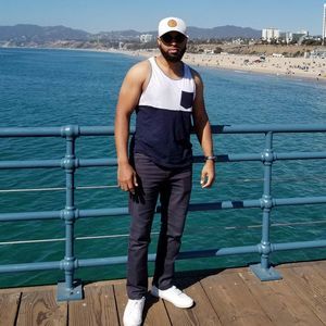 Meet your Posher, Lawrence